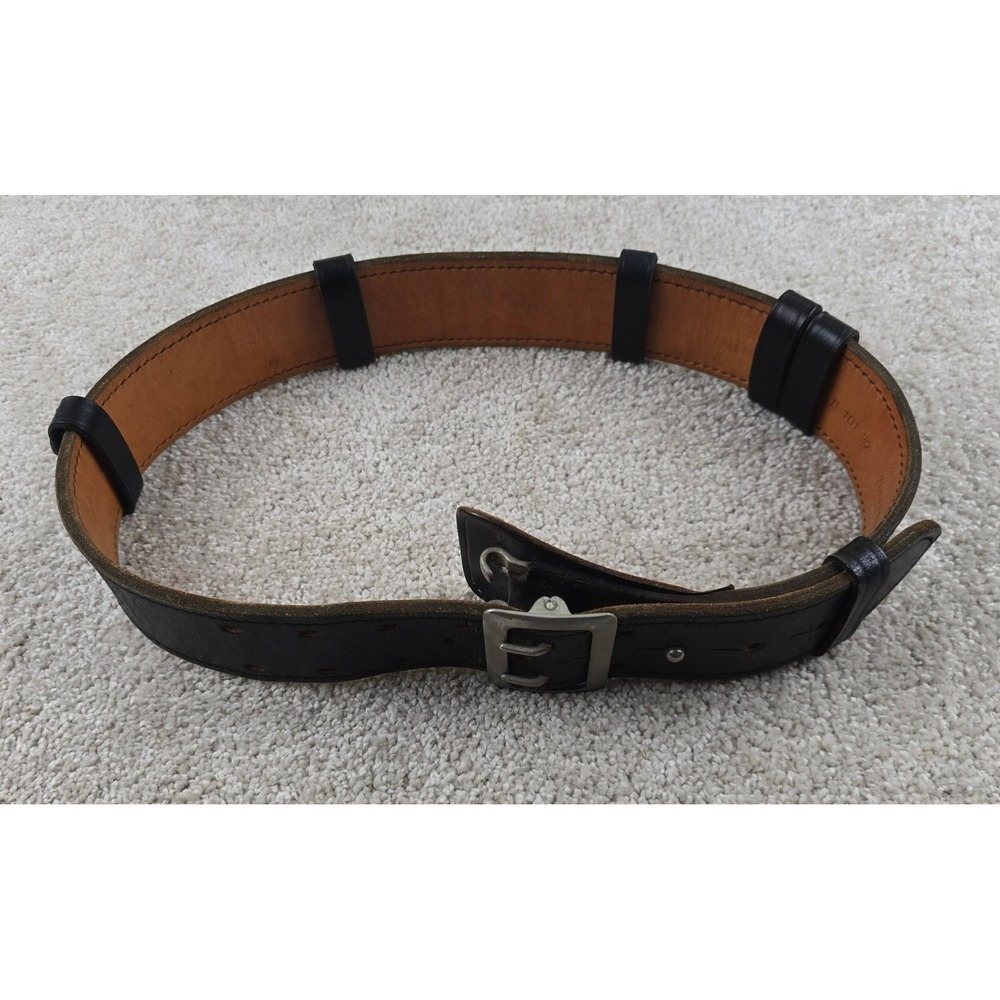 Vintage Don Hume B101 Police Duty Belt Size 32 Black Leather 5 Keepers 1970s